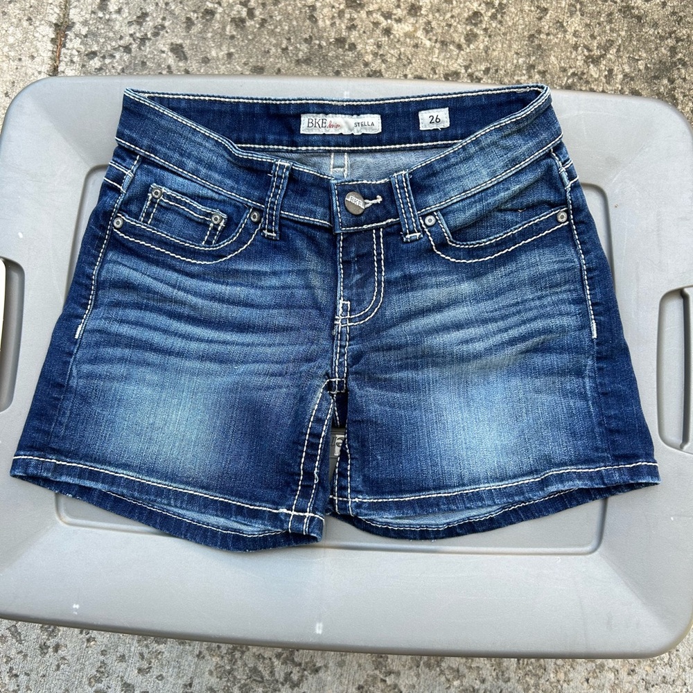 BKE Denim shorts - size 26